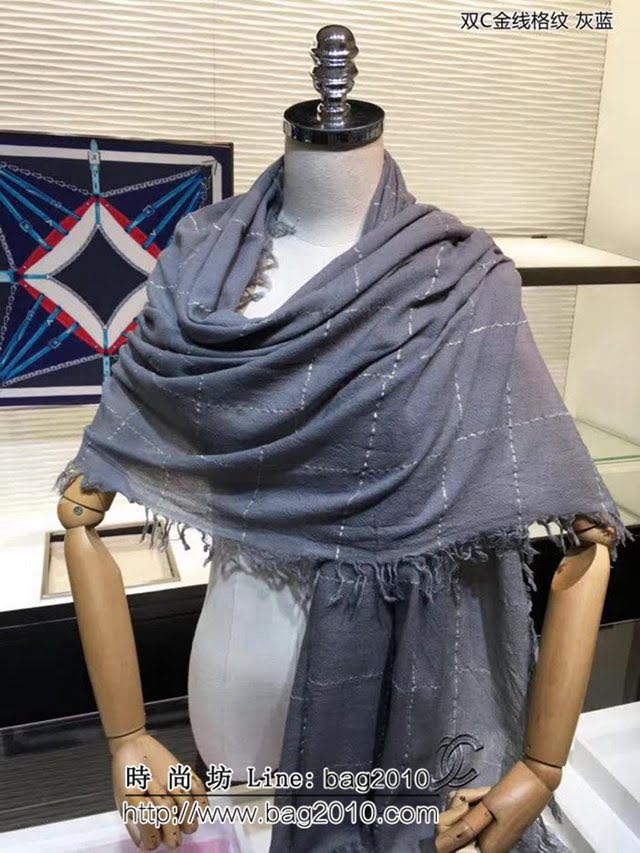 CHANEL香奈兒 年度新品小香羊絨工藝款 雙C金線格紋圍巾 LLWJ7077
